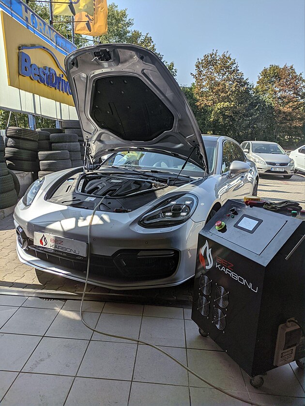 Jak snadno prodlou�it �ivotnost motoru. Zn�te dekarbonizaci vod�kem?