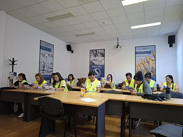 Filip�nci v Odersk�m Semperflexu Optimit