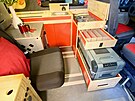 Kolmo umíst�nou kuchyni lze p�i p�íprav� pokrm� b�n� vyu�ívat i p�i pln�...