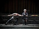 Jaroslav Bezina (Herodes) a Eva Urbanov (Herodias) v brnnsk inscenaci opery...