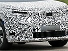 �pioná�ní snímky prototypu sedmimístného elektrického SUV �kody vycházejícího...