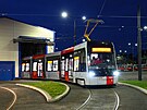 Prask dopravn podnik uvedl do zkuebnho provozu zbrusu novou tramvaj typu...
