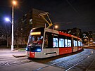 Prask dopravn podnik uvedl do zkuebnho provozu zbrusu novou tramvaj typu...