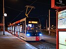 Prask dopravn podnik uvedl do zkuebnho provozu zbrusu novou tramvaj typu...