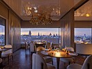 Restaurace Zlat Praha v nejvych patrech nabz chvatn vhled na celou...