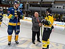 Ji Ppperl pi estnm vhazovn zpasu HC Bank Sokolov