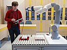 Vrchlabsk gymnzium je prvn kolou svho druhu v esku, kter robota zskala...