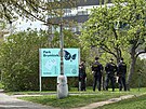 Policie vyjela k bankovnmu domu na Brumlovce kvli vhruce vbunm...