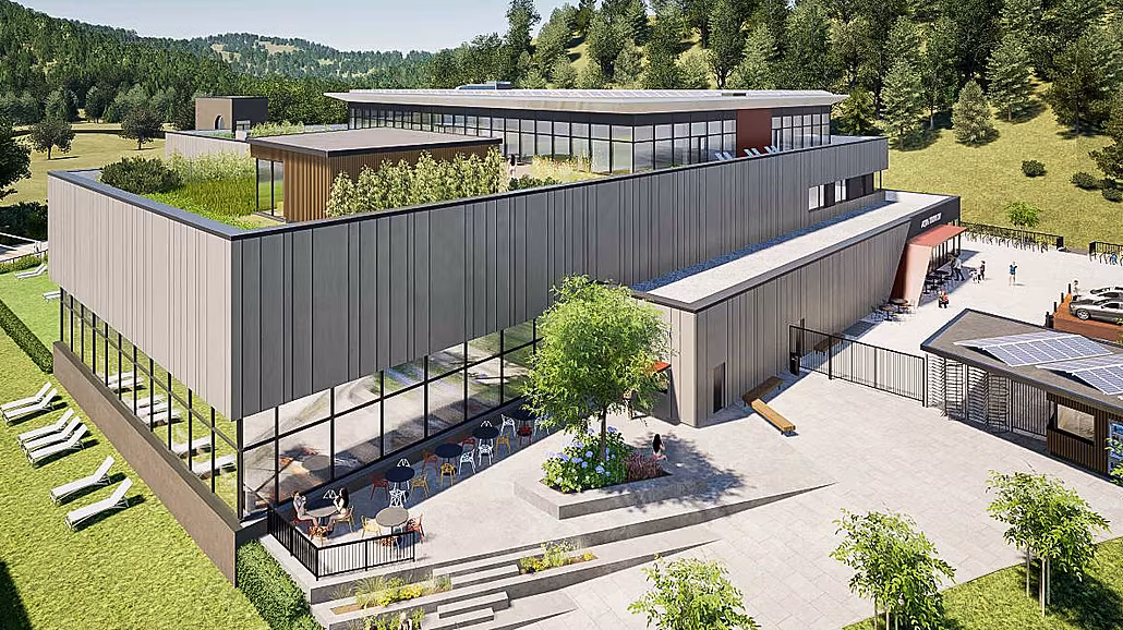 Nový plavecký bazén, saunový sv�t a akvacentrum bude stát na míst� vyho�elého...