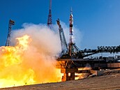Z kosmodromu Bajkonur odstartovala ruská lo Sojuz MS-27, na palub byla...