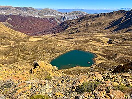 �trnáct ledovcových jezer, to u� je slu�ný d�vod k vý�lapu do vý�ek mezi...