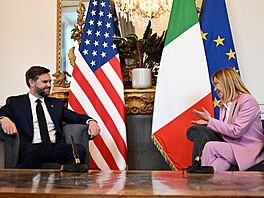 Americký viceprezident J. D. Vance se pi návtv íma a Vatikánu setkal s...