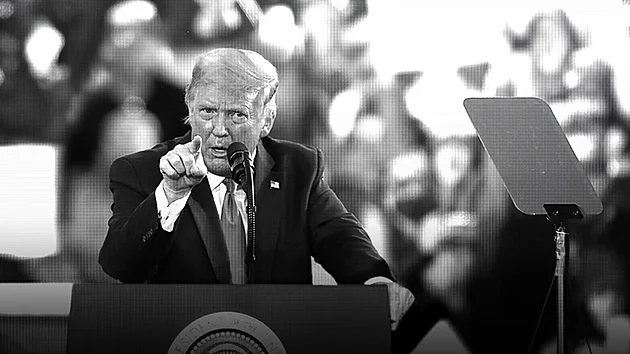 Z dokumentu Donald Trump: Speci�l o fale�nosti