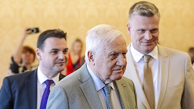 Europoslanec Filip Turek hostil v Praze konferenci Patriot pro Evropu. Na akci vystoupil i bval prezident Vclav Klaus i f Motorist Petr Macinka. (12. dubna 2025)