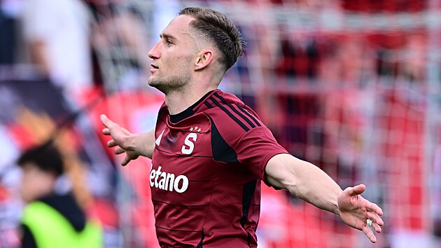 PARDUBICE – Sparta 1: 2, konuklar titriyordu ve kırmızı gördü. Kazanma Kuchta tarafından vuruldu