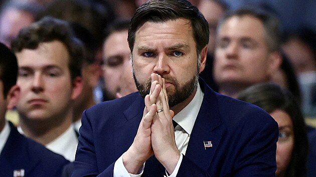 Americk viceprezident J. D. Vance se pi nvtv ma a Vatiknu setkal s italskou premirkou Giorgi Meloniovou a kardinlem Pietrem Parolinem. (18. dubna 2025)
