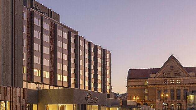 Zrekonstruovan hotel Fairmont Golden Prague otevel 15. dubna 2025. (15. dubna 2025)