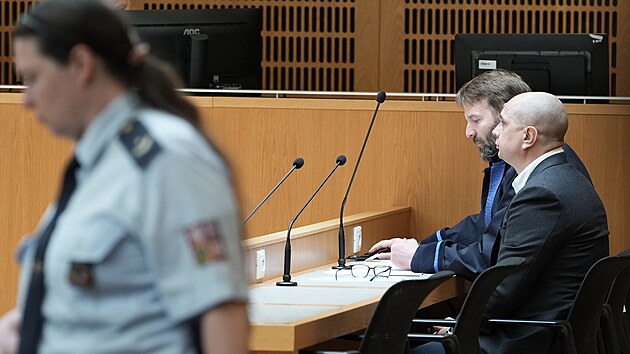 K soudu v kauze Dozimetr dorazil i ob�alovan� podnikatel Pavel Dovhomilja. (16. dubna 2025)