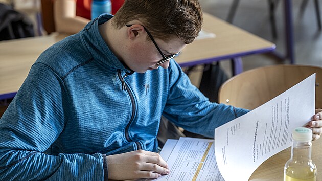 Prvn� kolo p�ij�mac�ch zkou�ek na St�edn� odborn� �kole Drtinova v Praze. (11. dubna 2025)