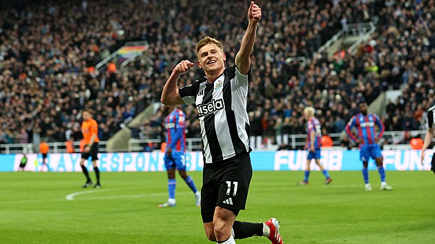 Newcastle Crystal Palace ilan etti ve Premier Lig'de üçüncü