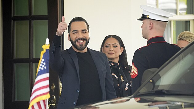 Prezident Salvadoru Nayib Bukele se setkal se svm americkm protjkem Donaldem Trumpem v Blm dom. (14. dubna 2025)