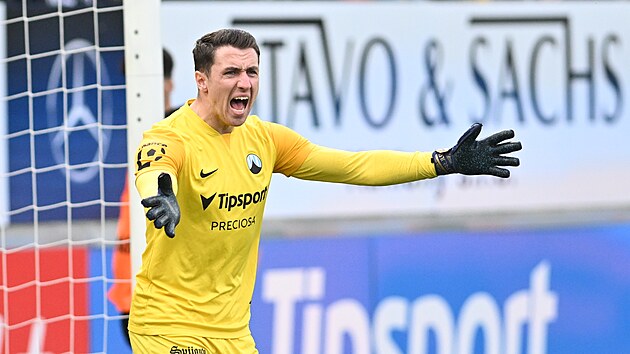 Ivan Kraj��rik v z�pase proti Hradci.