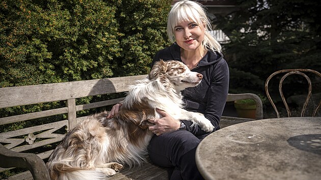 D�m sd�l� se dv�ma psy a p�ti ko�kami.