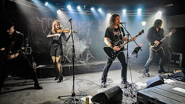 Norsko-esk doom metalov kapela Colosalist