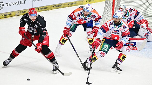 Hradec – Pardubice, Yarı Final Oyun Kapalı 5. Maçı: Konuklar Finallerde