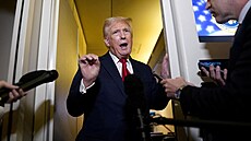 Americký prezident Donald Trump na palub� Air Force One (13. dubna 2025)