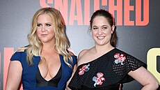 Amy Schumerová a Kim Caramele