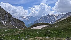 O Albánských Alpách u� tu �e� byla. Tak�e najít v nich údolí Valbona a...