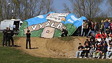 Choreo fanouk Uherského Brodu bhem rekordního sobotního derby ve Strání,...