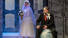 Veronika Rovná (Elena) a Martin Gurba (Nonancourt) v opee Nino Roty...