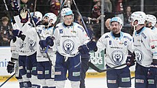 Brn�n�tí hokejisté slaví postup do finále play off.