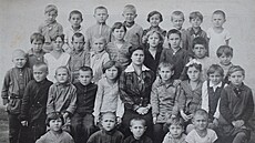 Boena ve kole v Sovtském svazu, v tmavém vpravo, rok cca 1938.