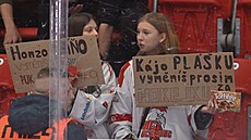 Fanynky Olomouce p�ed za�átkem utkání proti Jihlav�.