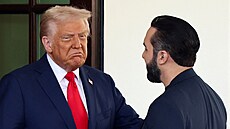 Prezident Salvadoru Nayib Bukele se setkal se svým americkým prot�j�kem...