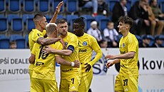 Hrá�i Olomouce slaví první branku v utkání se Slováckem.