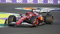 Charles Leclerc b�hem tréninku v D�idd�.