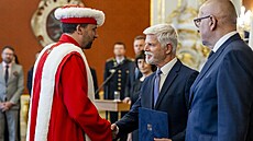 Prezident republiky Petr Pavel jmenoval rektora Univerzity Palackého v Olomouci...