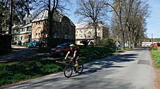 T�lo �eny le�elo na louce nad �elezni�ním p�ejezdem ve Vi��ové na Frýdlantsku.