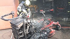 Poár v garáích napajedelské spolenosti zpsobil kodu pt milion korun....