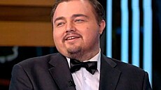 Ruský dvojník Leonarda DiCapria Roman Burcev se p�ed válkou �ivil jako herec a...