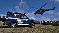 Tradi�ní cvi�ení s armádními piloty Letecké záchranné slu�by se letos...