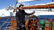 S historickou plachetnicí se Michal Kalman doplavil a� k b�eh�m Antarktidy,...