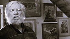 Malí� Petr Herzig Dubický ve svém ateliéru