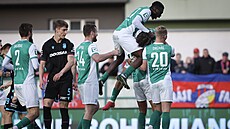 Radost fotbalist� Bohemians z vyrovnání v pohárovém utkání s Plzní.