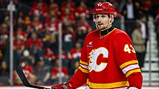 Adam Klapka v dresu Calgary Flames