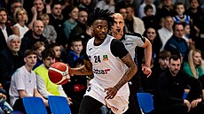 Lamb Autrey z Ostravy v zápase s USK Praha